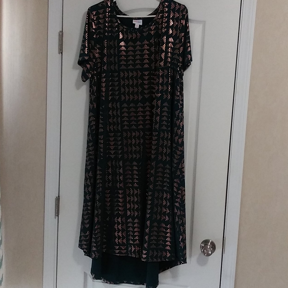 LuLa Roe Holiday Carly